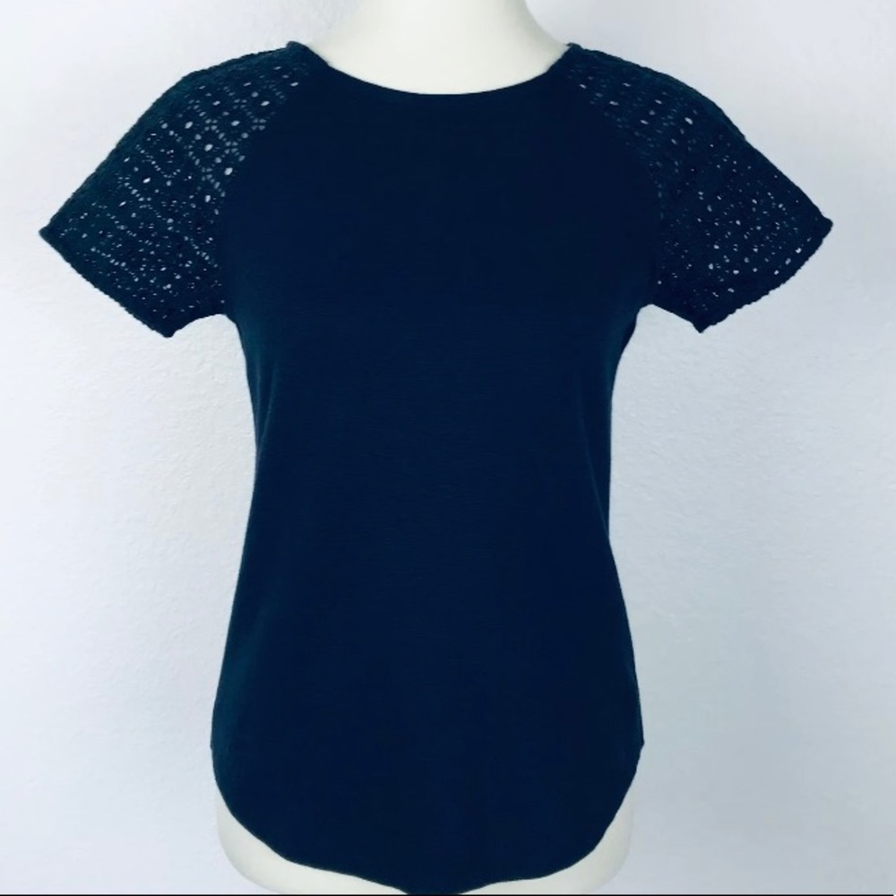 J. CREW Short Sleeve Navy Blue Top. Navy Cotton Eyelet Lace Short Sleeve Top
